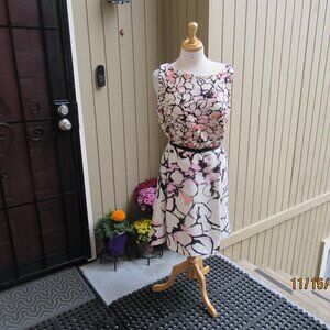 #478  WOMAN'S FLORAL SHEATH DRESS BY TAYLOR  (SIZE 16W)